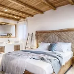 Orkos Hotel 2*