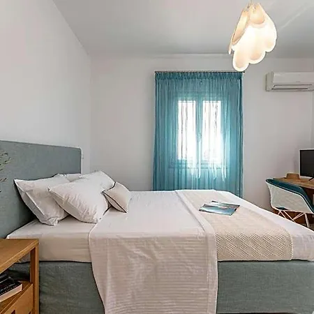 Orkos Hotel