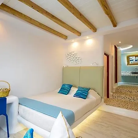 Orkos Hotel